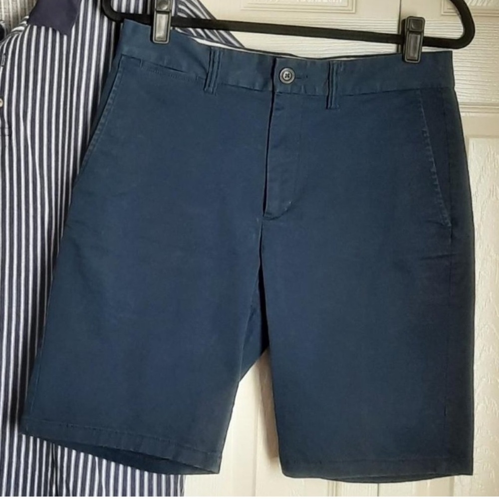 Old Navy Ultimate Slim Chino Shorts - Picture 4 of 10